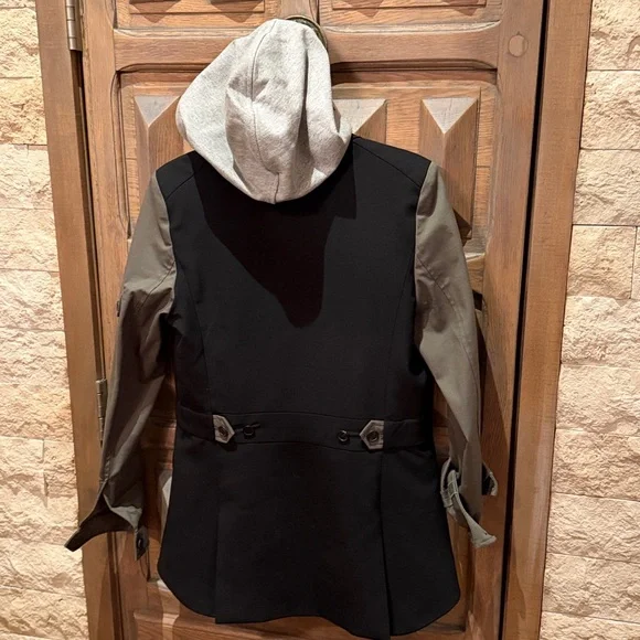 Veronica Beard army blazer with zip-in grey hoodie dickie, size 8 - Picture 7 of 12